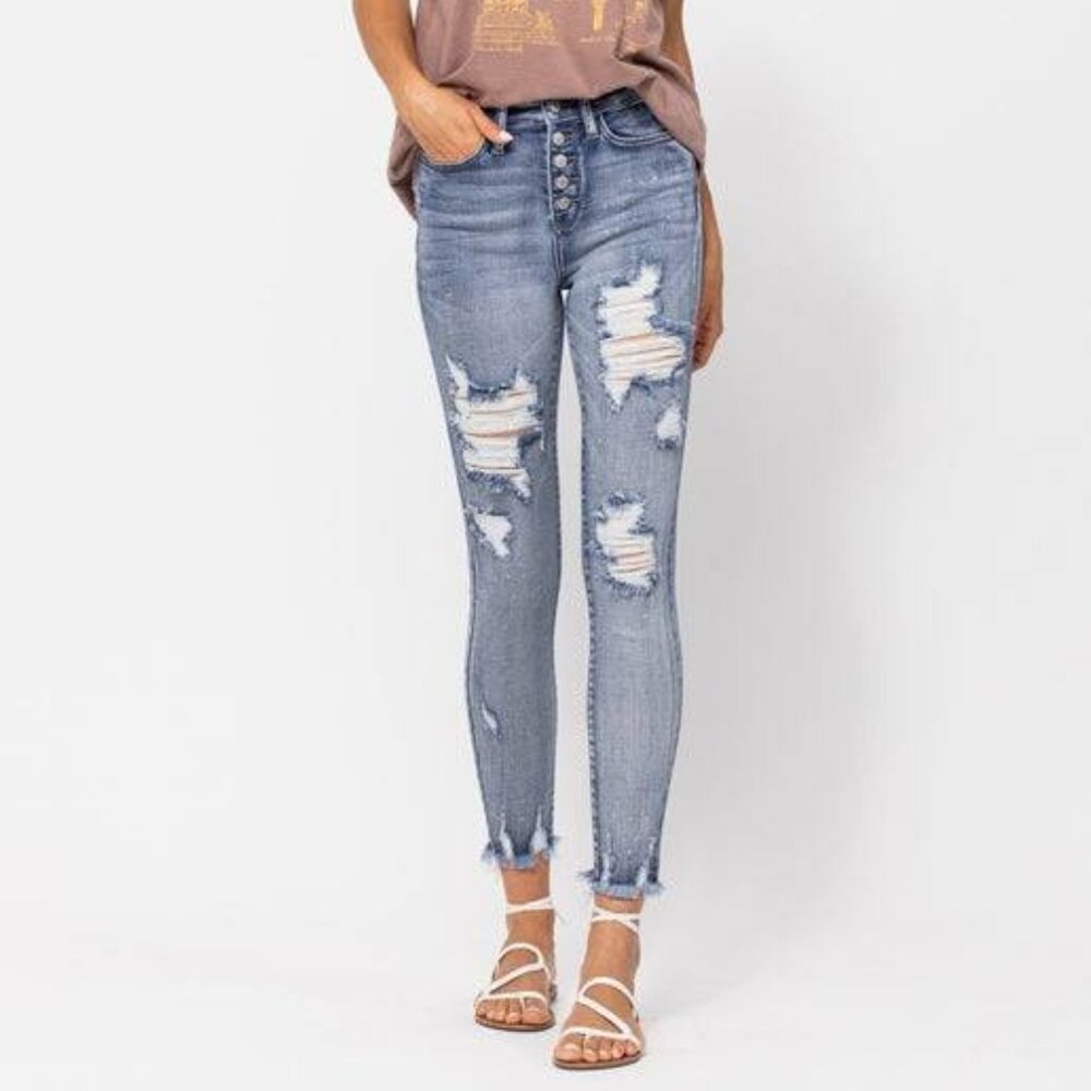 NWT Judy Blue Skinny Destroyed sanded
